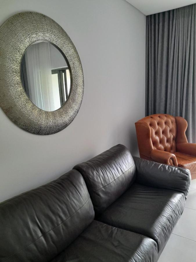 Joli Appartement Neuf, Route Cotiere Grand Bay Buitenkant foto