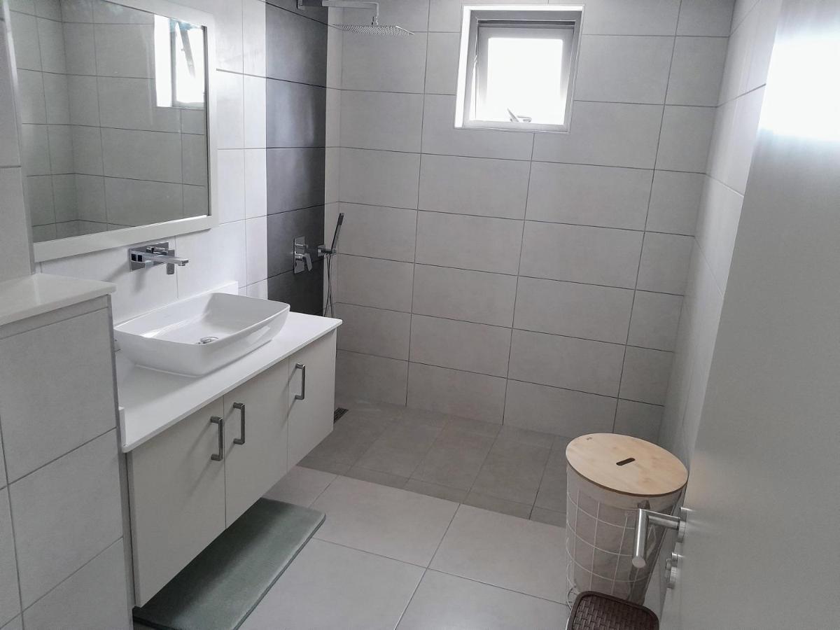 Joli Appartement Neuf, Route Cotiere Grand Bay Buitenkant foto