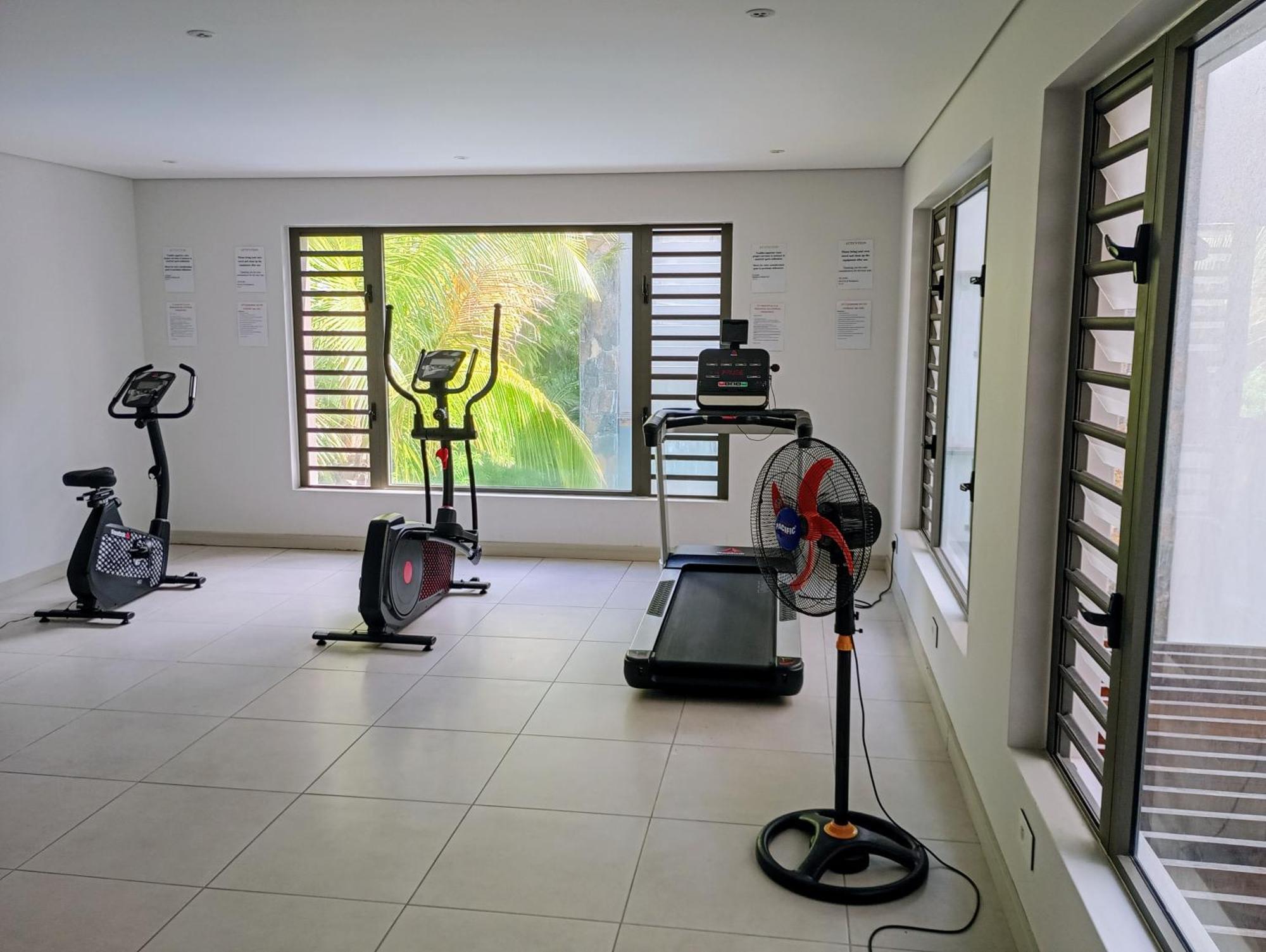 Joli Appartement Neuf, Route Cotiere Grand Bay Buitenkant foto